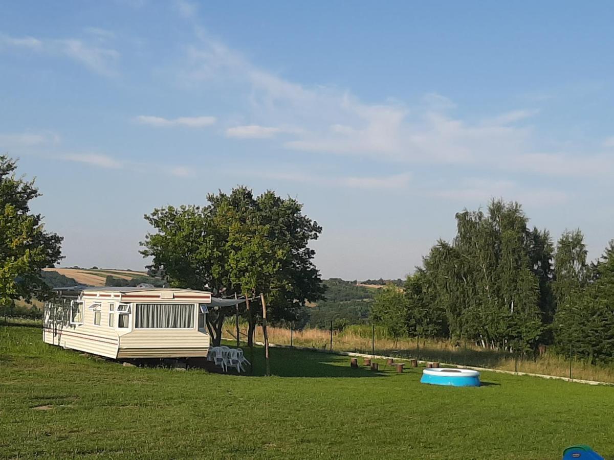 Gosp. Agroturystyczne Stary Gaj Villa Zerkowice Buitenkant foto